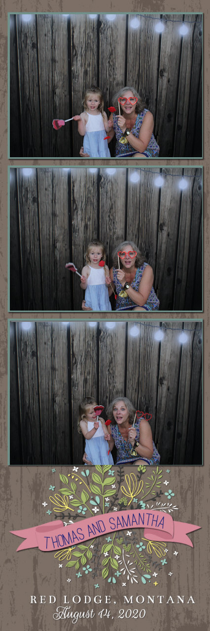 Sammy and Thomas Wedding | View more photos from the event at gallery.photoboothbillings.com/u/PhotoBoothBillings/Sammy-and-Thomas-Wedding